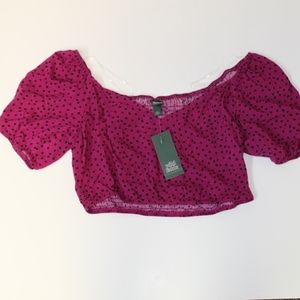 *NWT* Puff Sleeve, Ruffle back, Crop Top